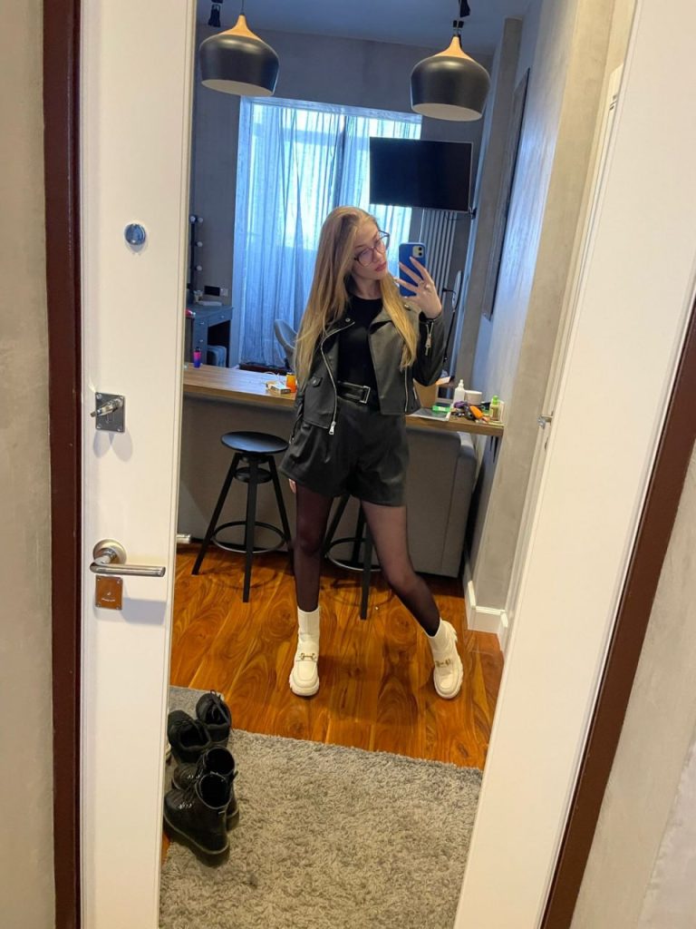 Эскорт модель Рузанна