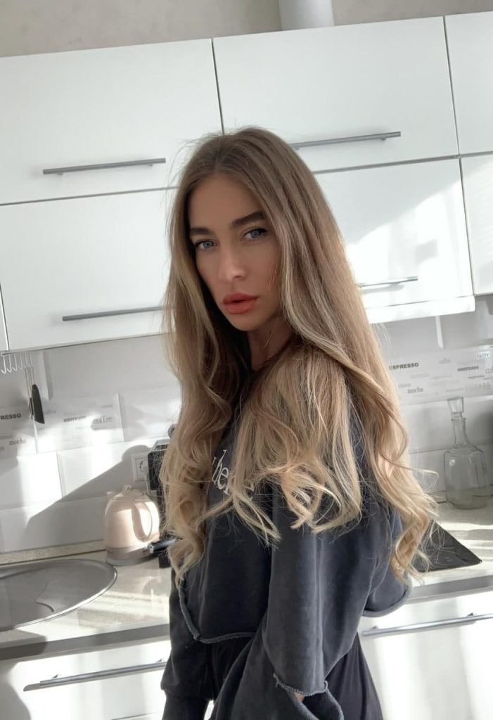 Эскорт модель Надин в Москве