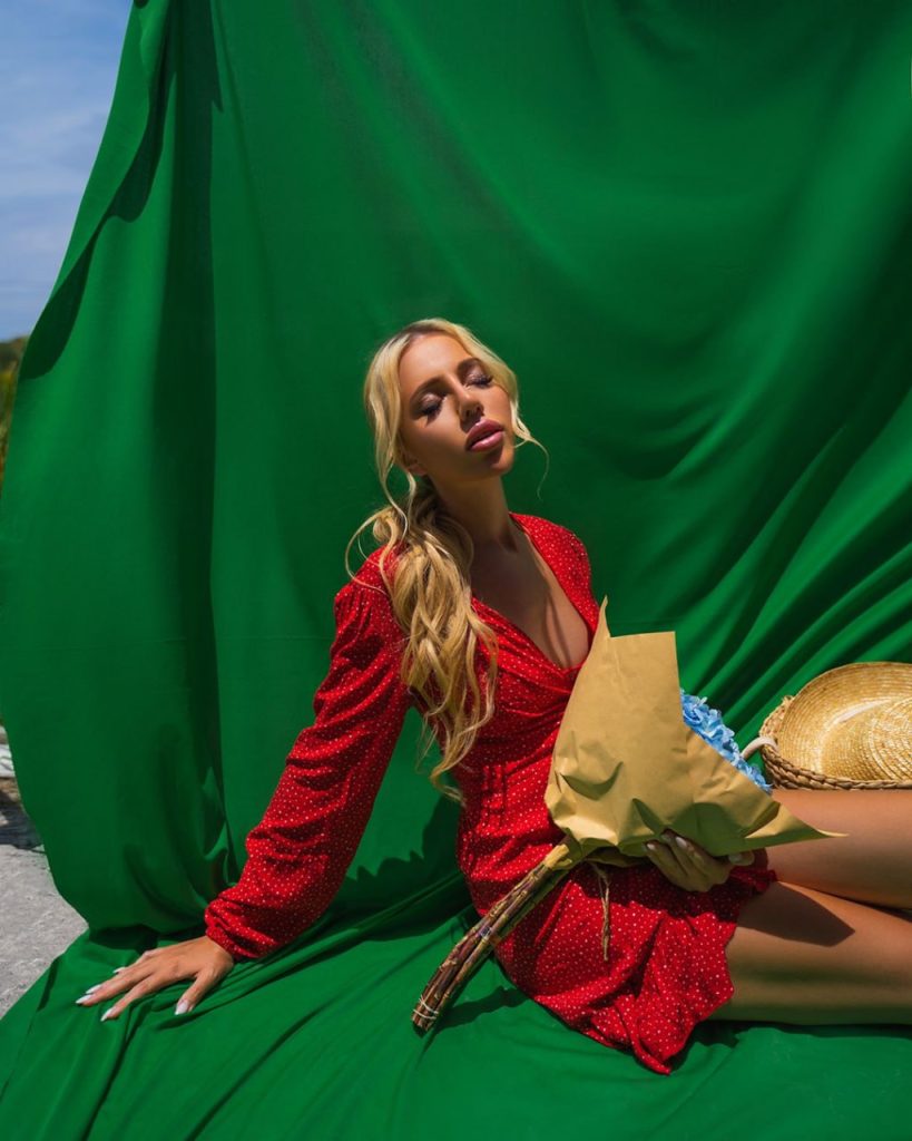 Эскорт модель Алина в Москве