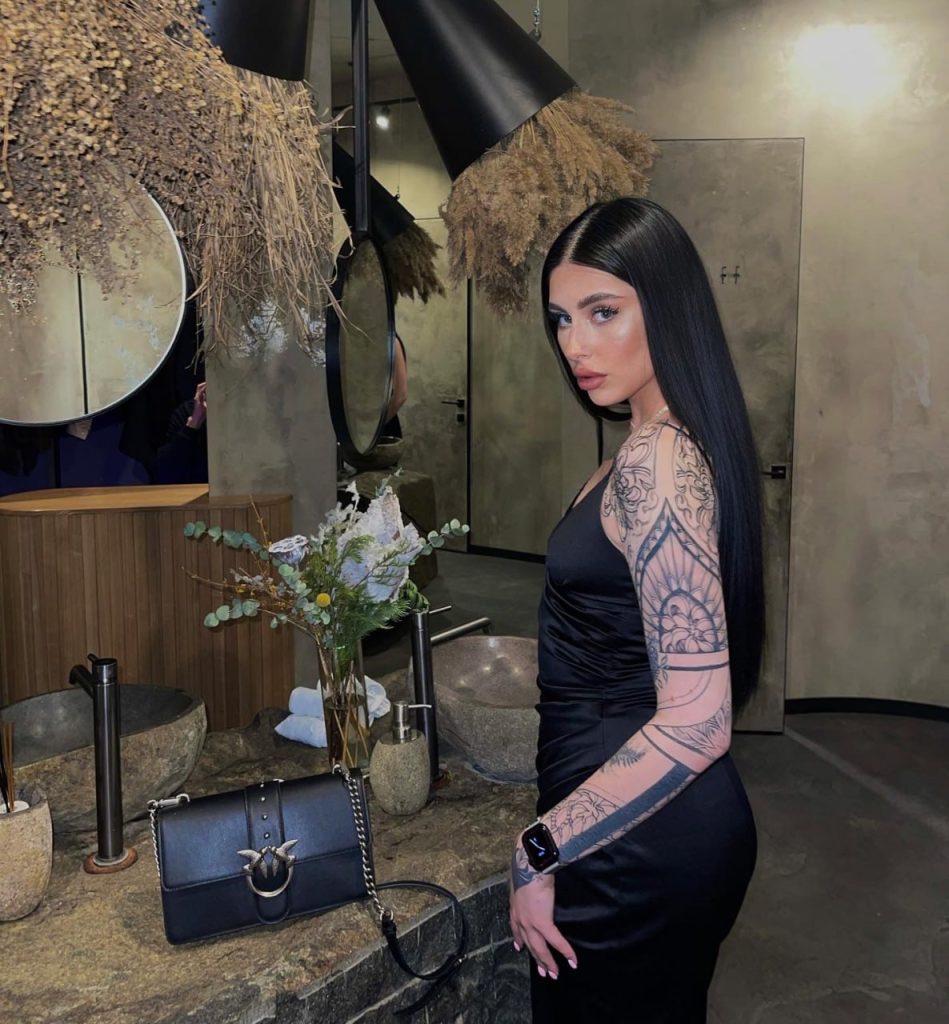 Эскортница Лекси в Москве