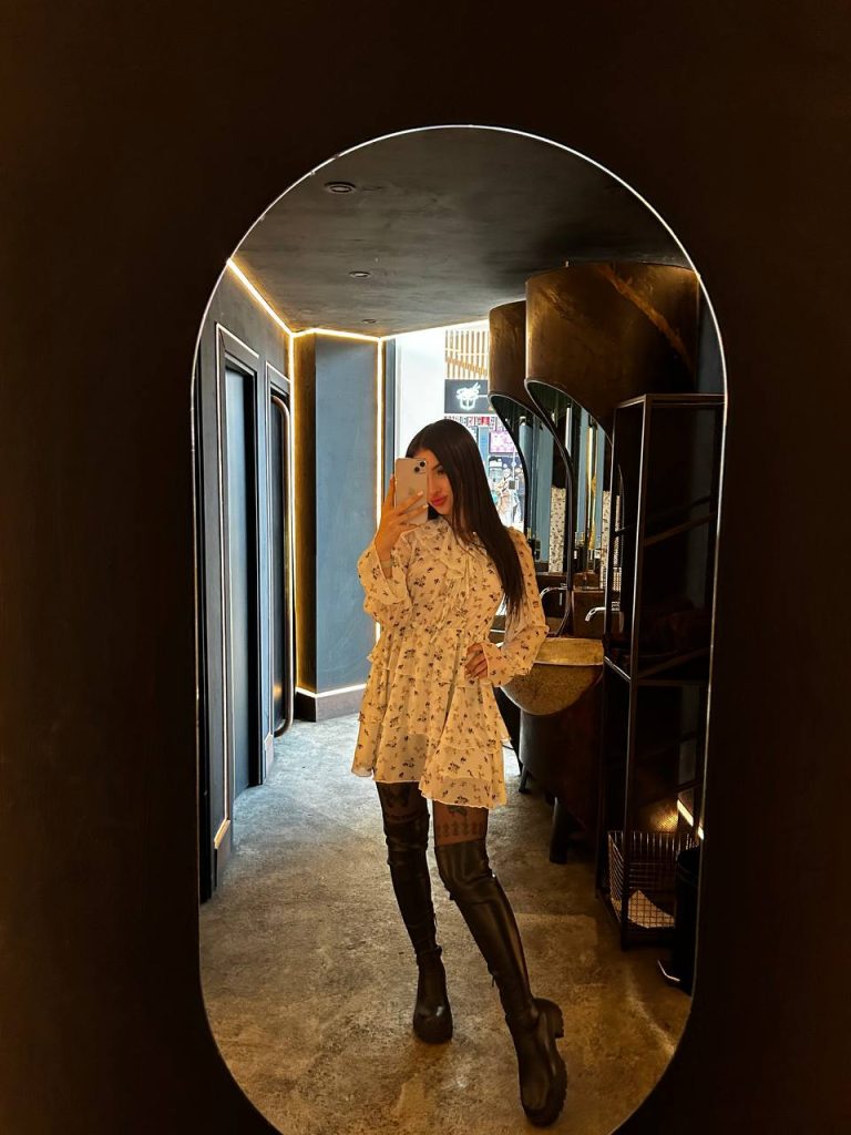 Эскорт модель Карина в Москве