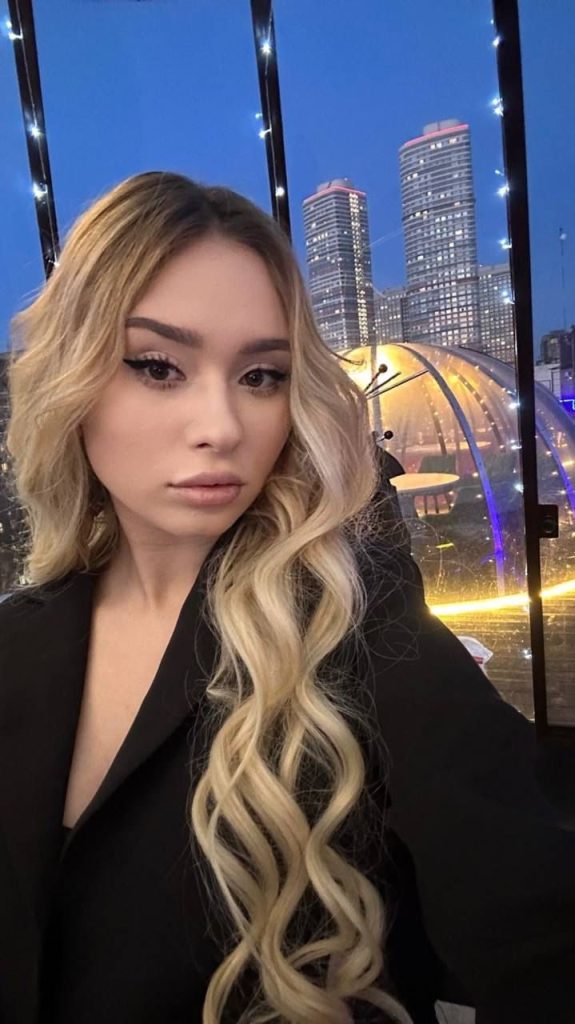 Эскорт модель Валерия