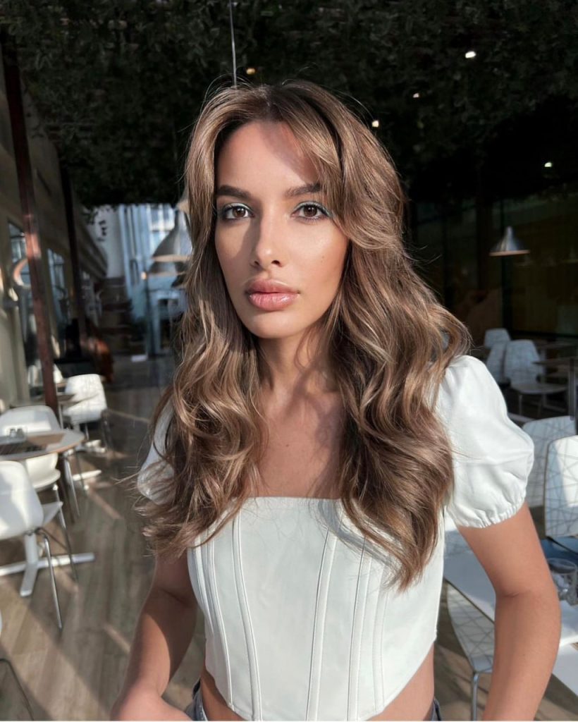 Эскорт модель Каринэ в Москве